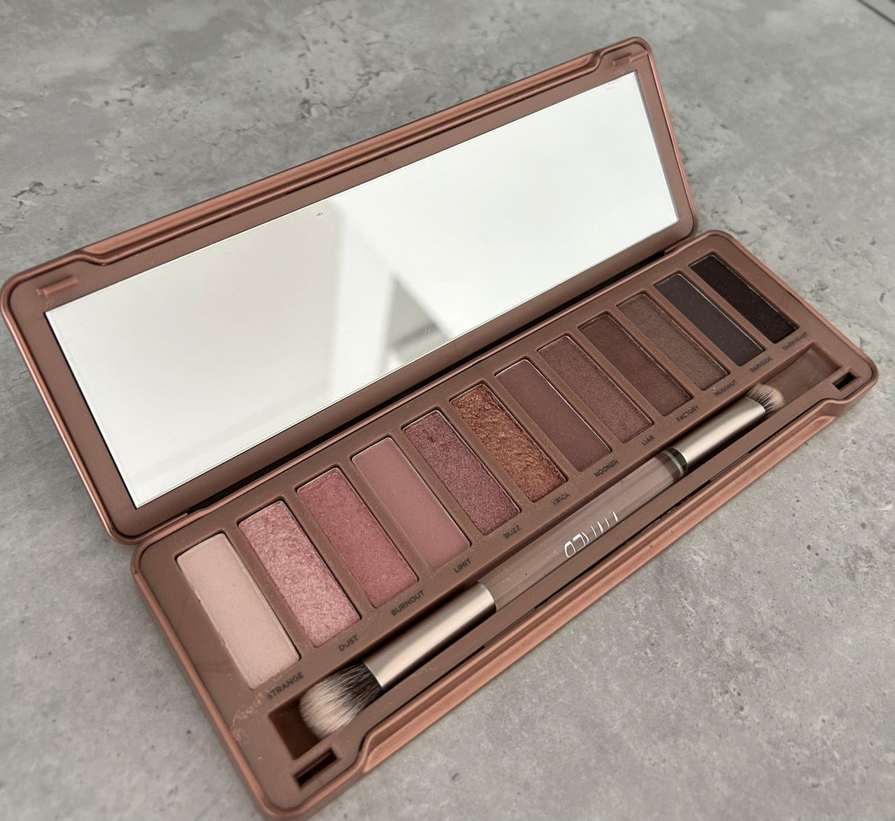 Urban Decay Naked 3 Tori