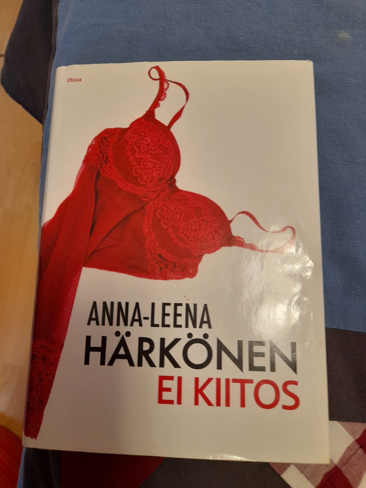 Anna-Leena Härkönen. Ei kiitos.