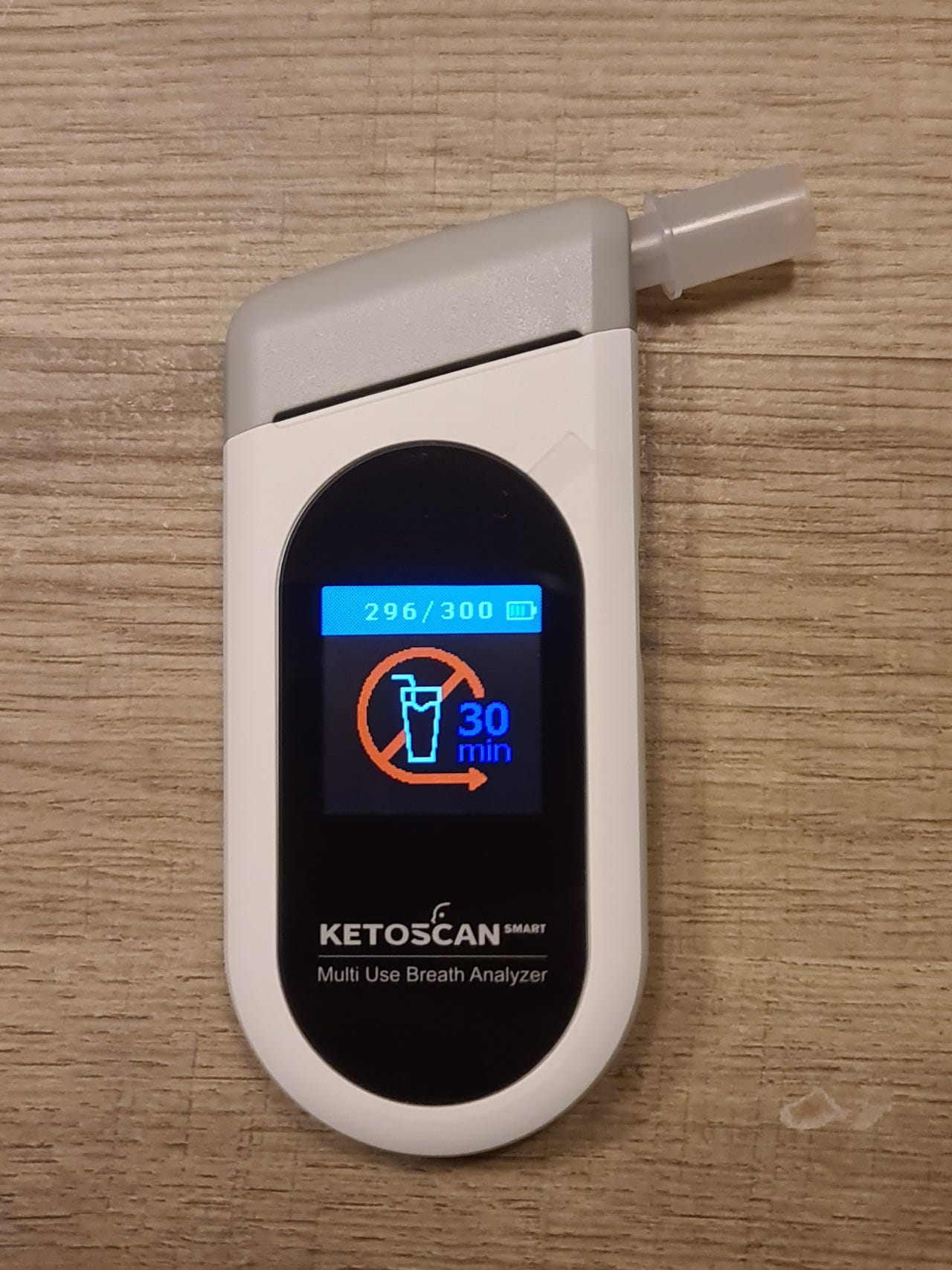 KetoScan ketoosimittari + 1 kpl vaihtosensori. Uudenveroinen