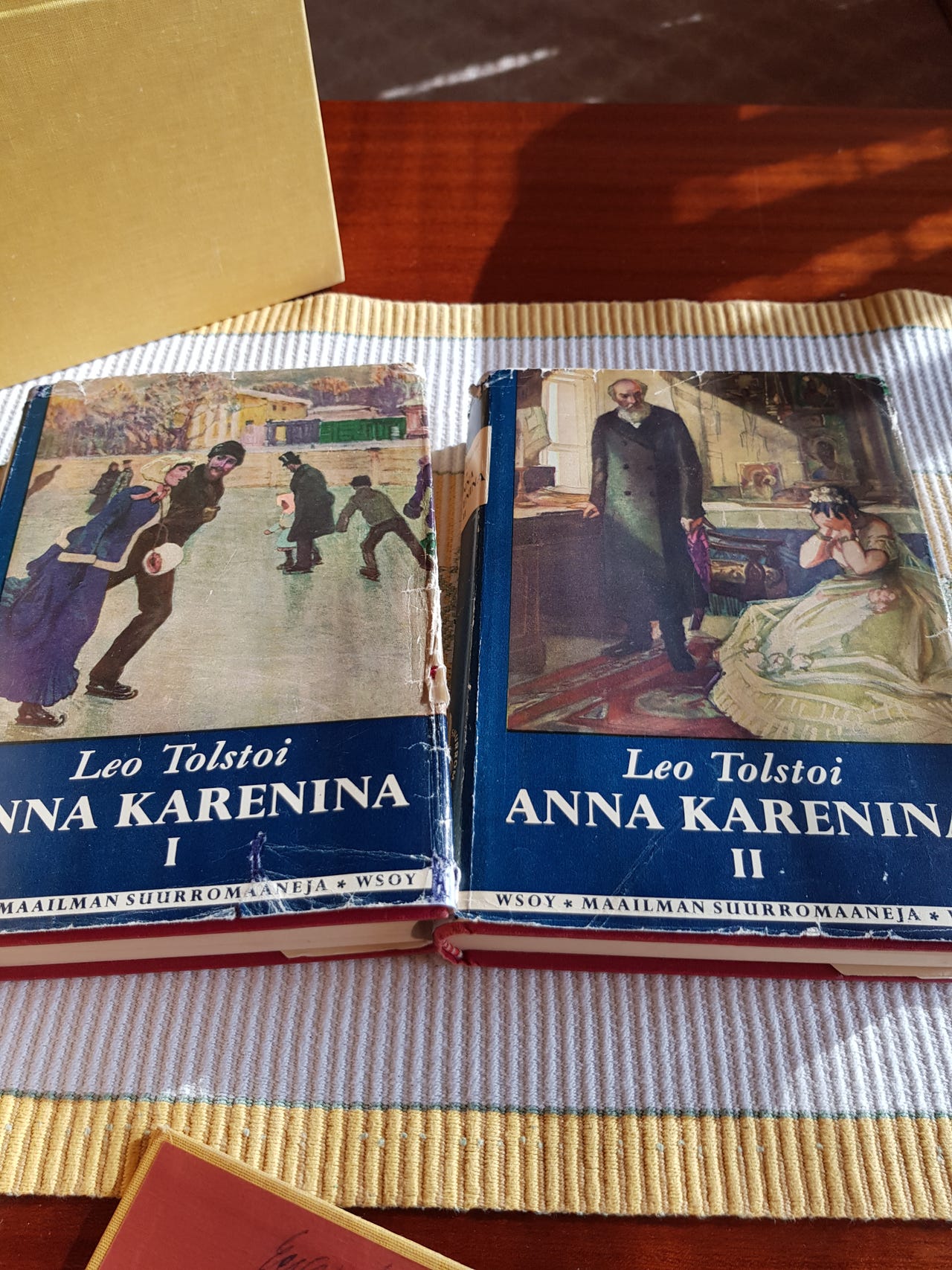 Anna Karenina × 8  Leo Tolstoi.