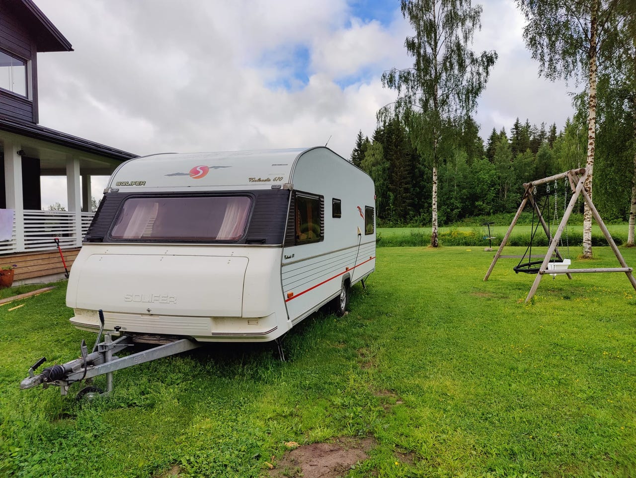 Vuokrataan asuntovaunu