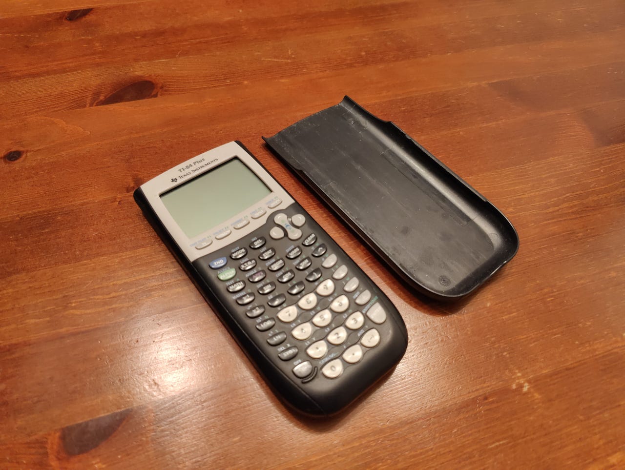 Texas Instruments Ti-84 Plus graafinen laskin | Tori