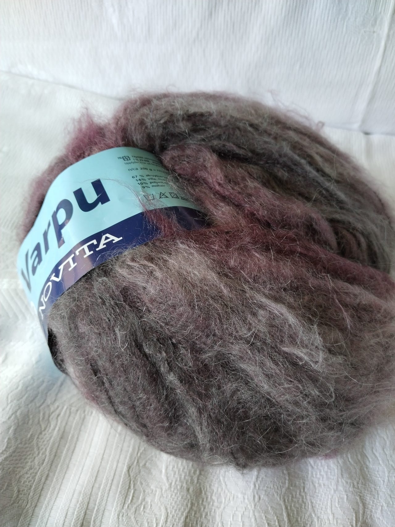 Mohairlanka, 200 g, Varpu, Novita
