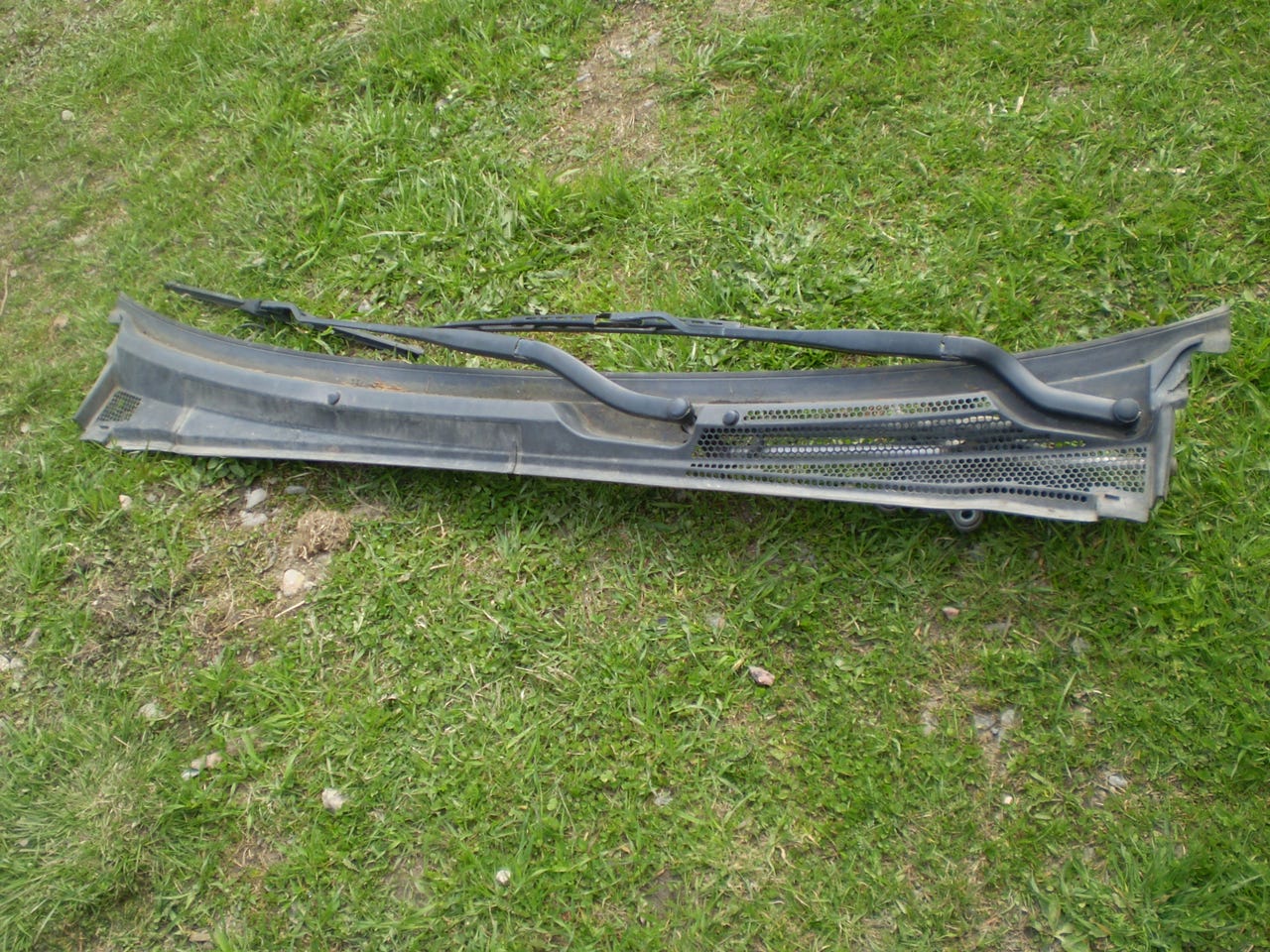 opel vectra c/signum tuulilasin pyyhinmoottori