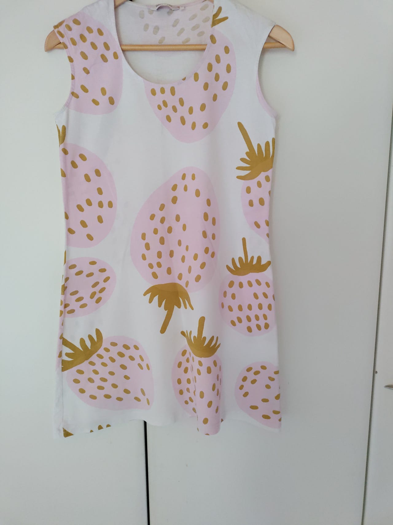 Marimekko mansikkatunika