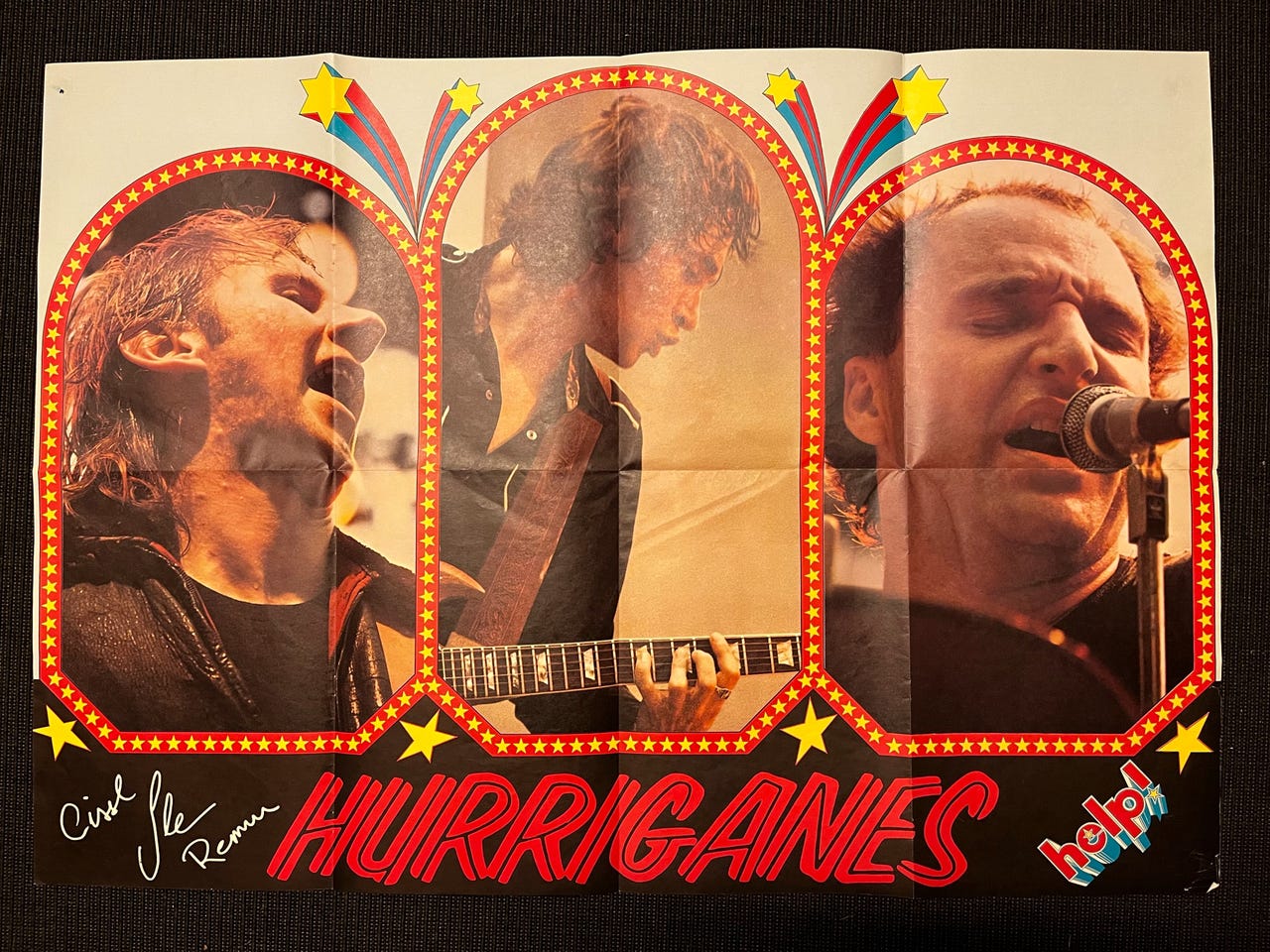 Hurriganes juliste help! lehdestä 1977