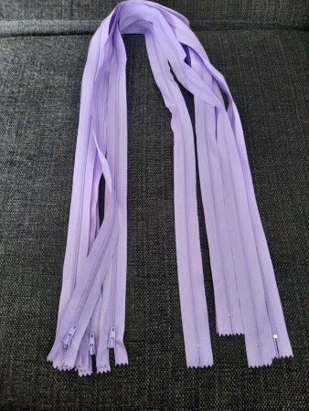 Vaaleanvioletti vetoketju 100cm
