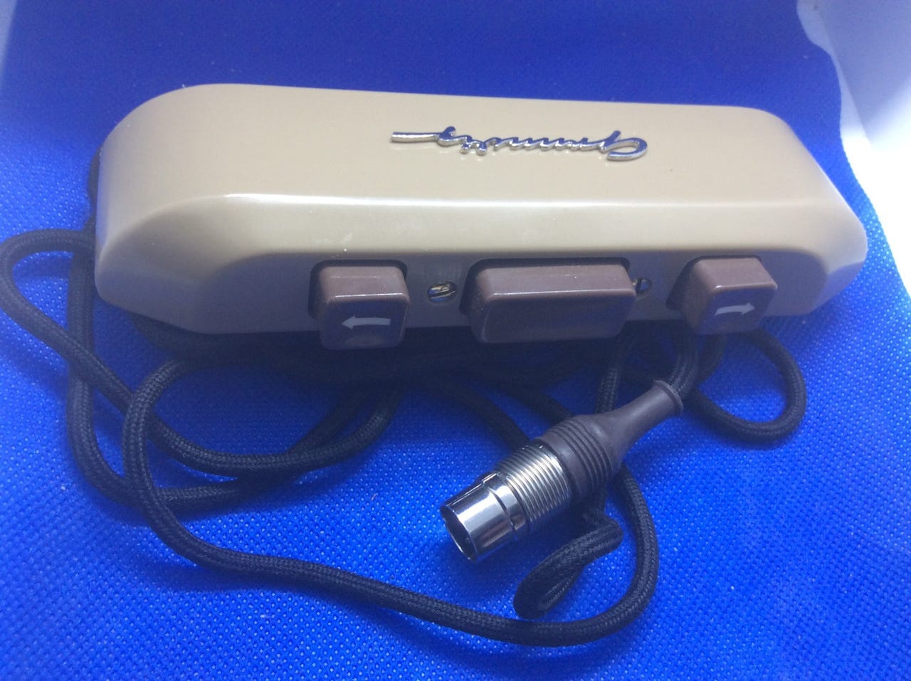 1950 -60 luku aito Grundig nauhuri kaukosäädin