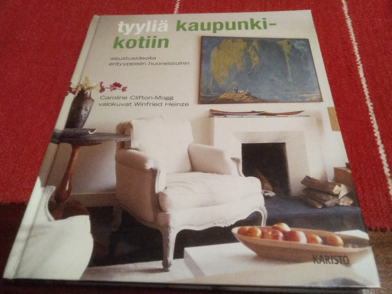 Tyyliä kaupunkikotiin. Caroline Clifton