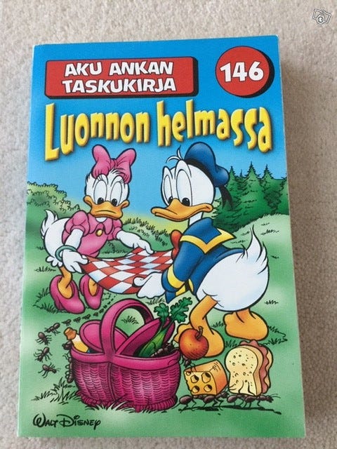 Aku Ankan taskukirja nr.146 Luonnon helmassa