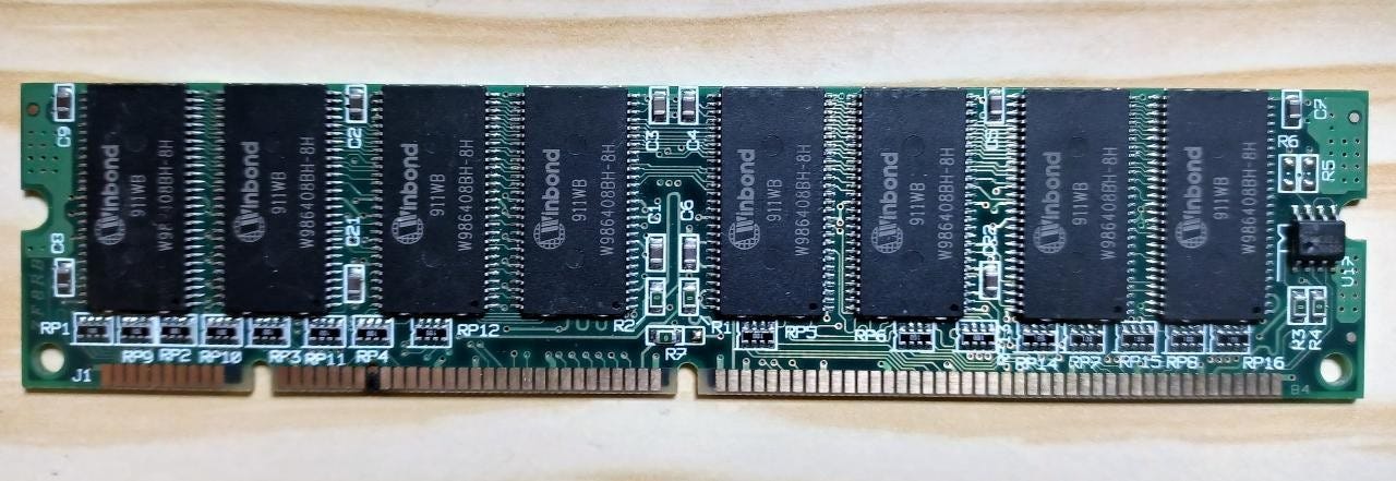 WinBond 911WB muistikampa
