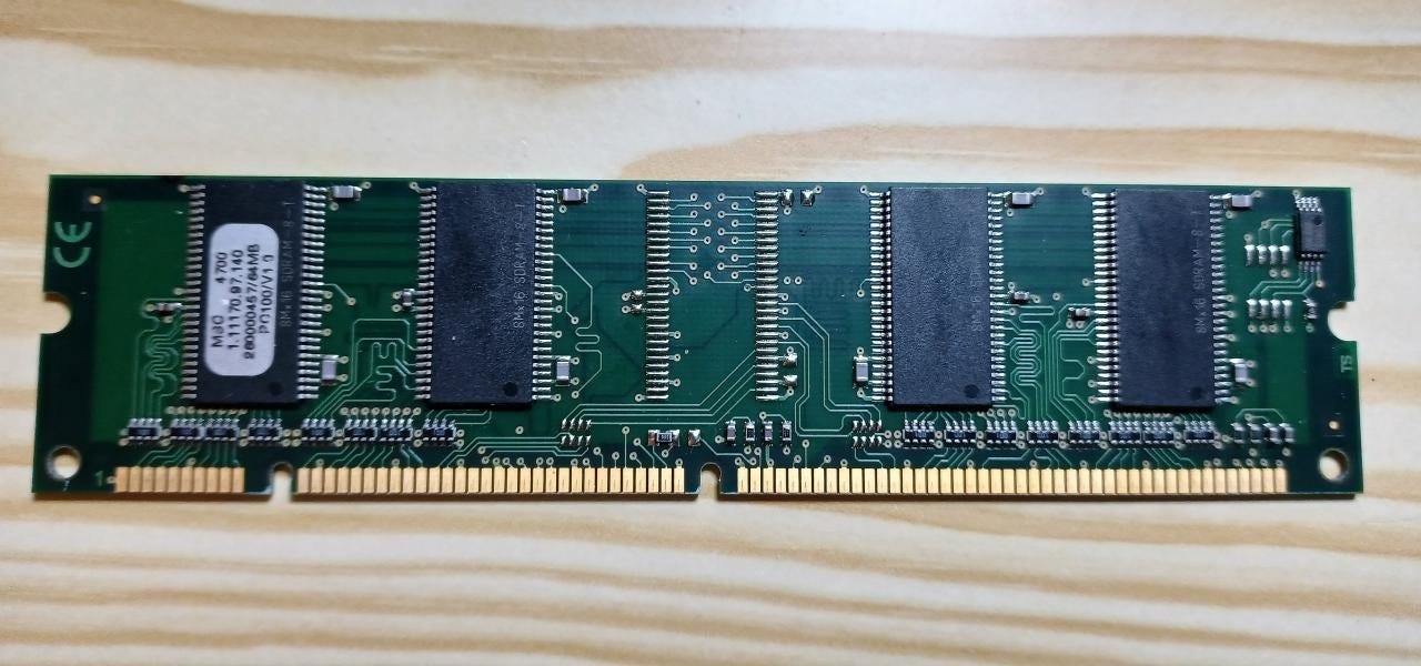MSC 64 MB PC100/v1.0 muistikampa