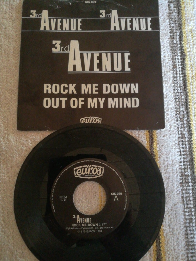 3rd Avenue 7 Rock me down