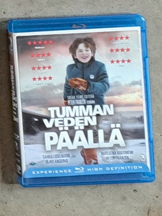 Tumman veden päällä blu-ray