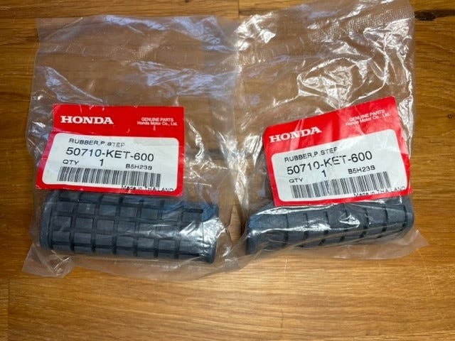 Honda CBR125, NT700V Deauville Jalkatappikumi