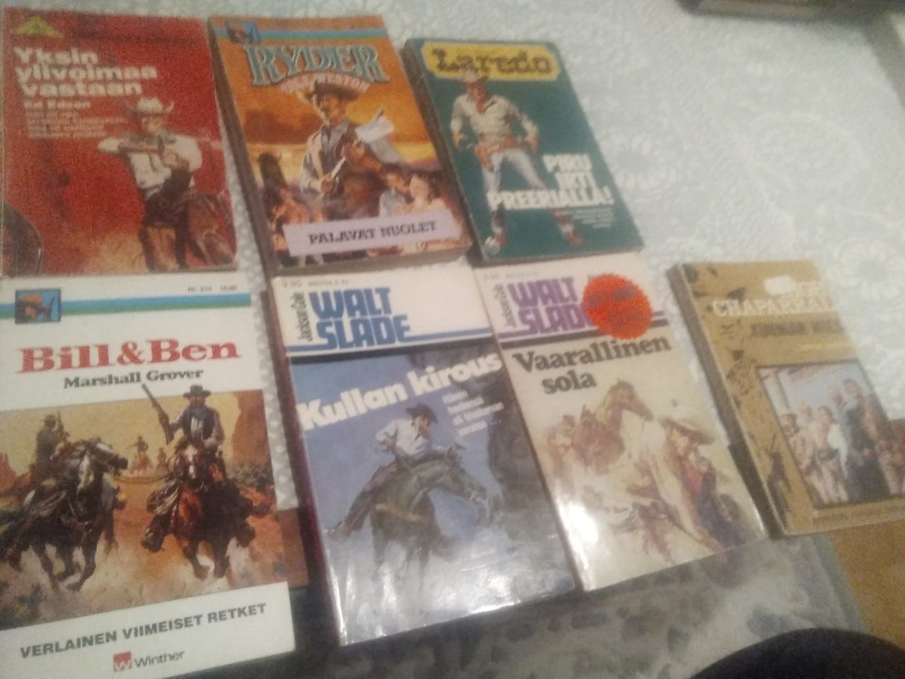 Länkkäriluettavaa x 4