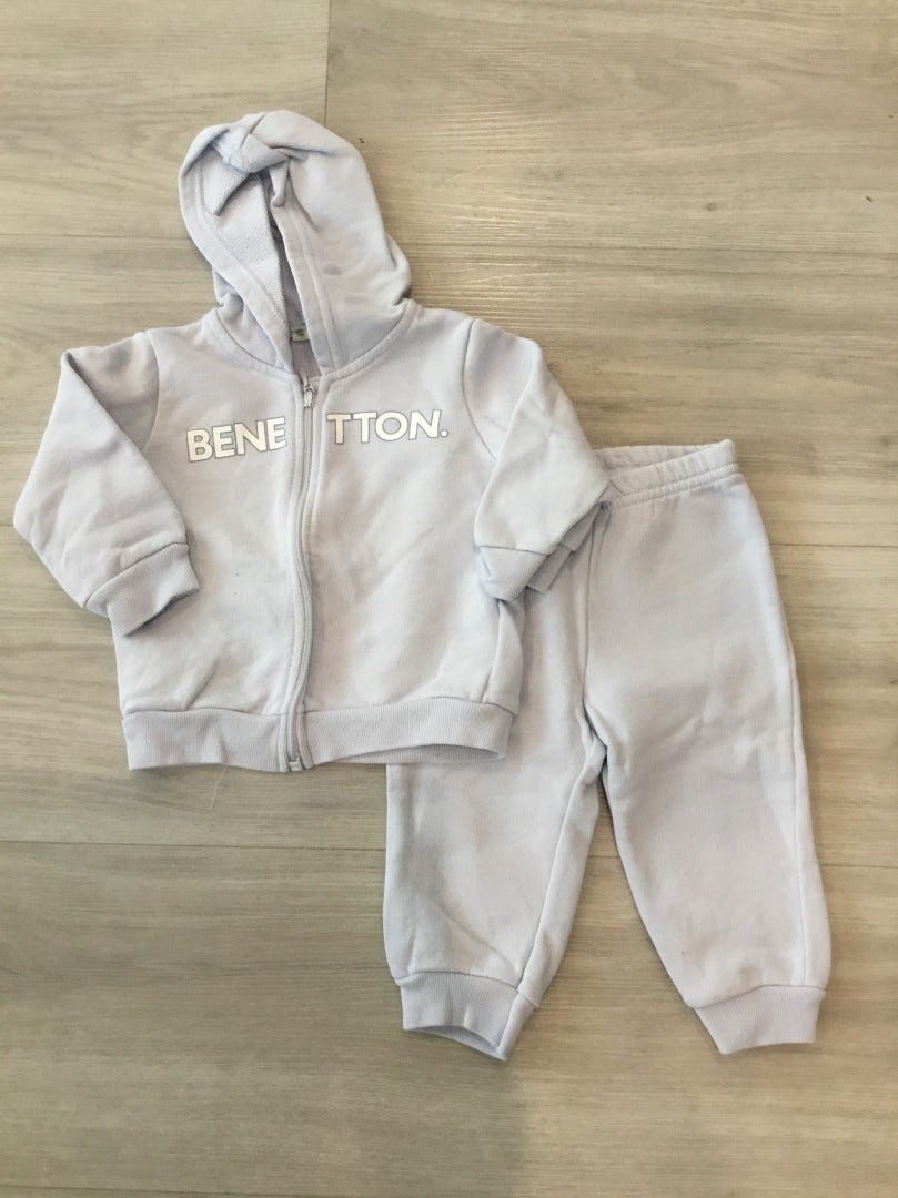 Benetton vaaleansininen collegepuku