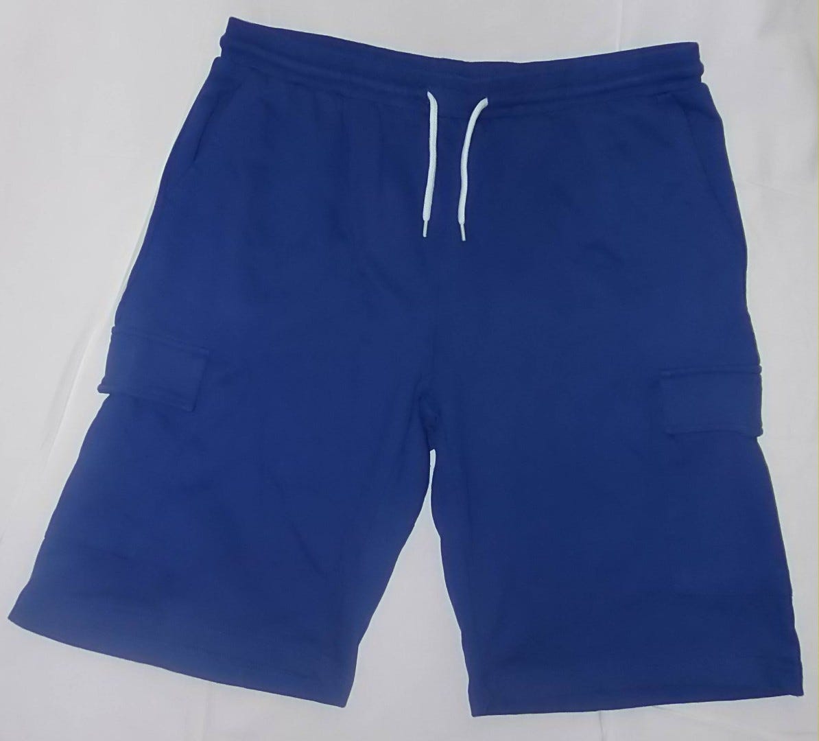 Siniset shortsit