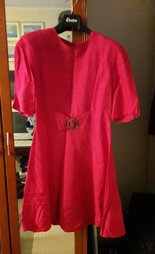 Mekko  juhlava juhlamekko retro shabby chic aniliininpunainen