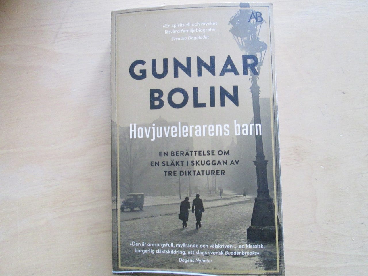 Gunnar Bolin : Hovjuvelerarens barn