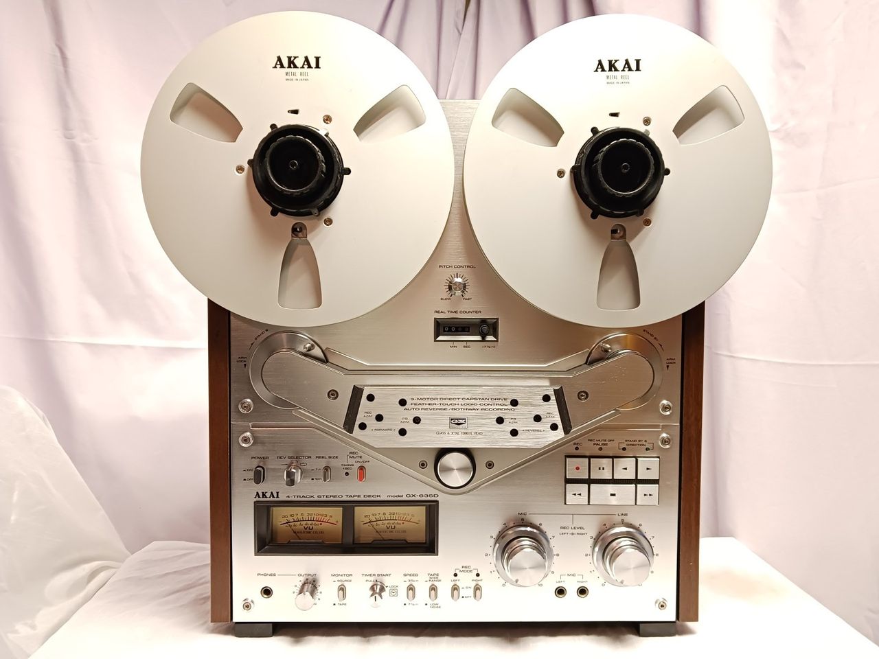 AKAI GX-646 6 Head 10.5 Inch Auto Reverse Reel to Reel Tape Deck