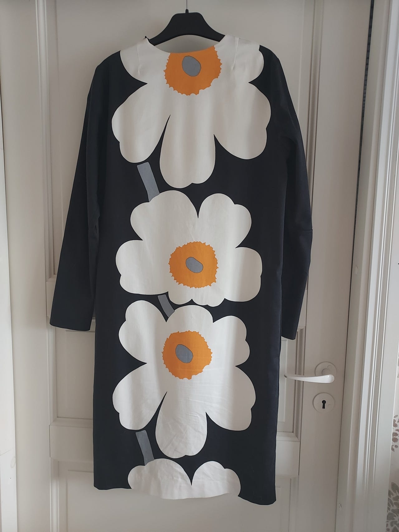 Lenita mekko