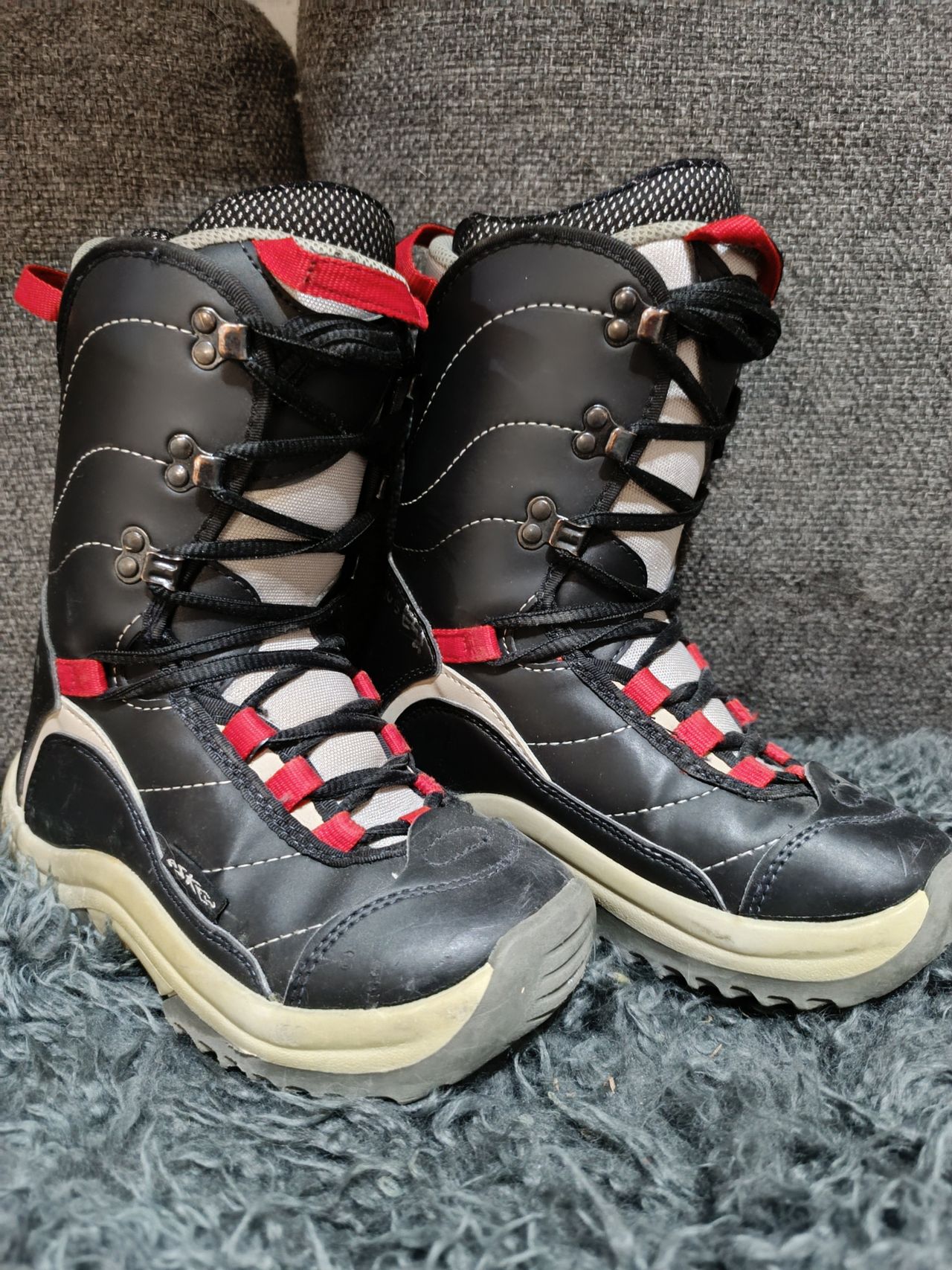 Khombu slalom tall snow boots clearance