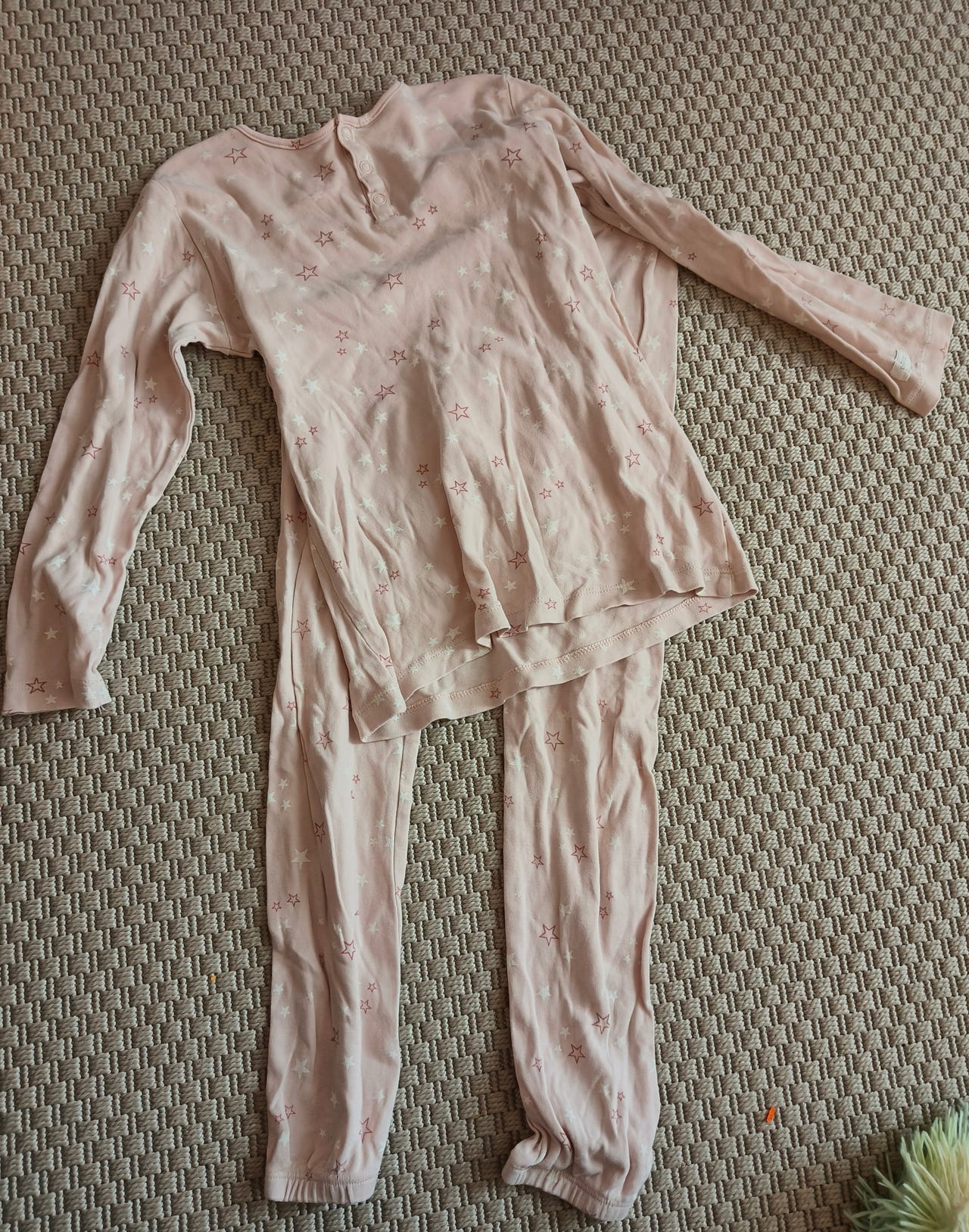 Newbie yöpuku, 122128 Tori