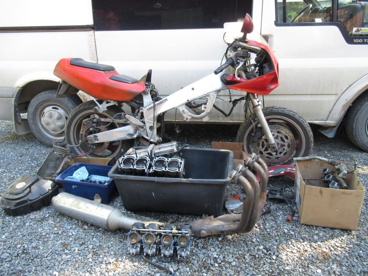 Yamaha FZR1000 Exup, Purkuosat