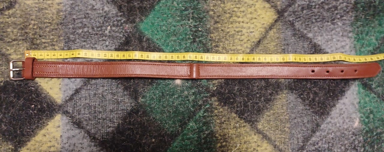 Ruskea nahkapanta 60cm