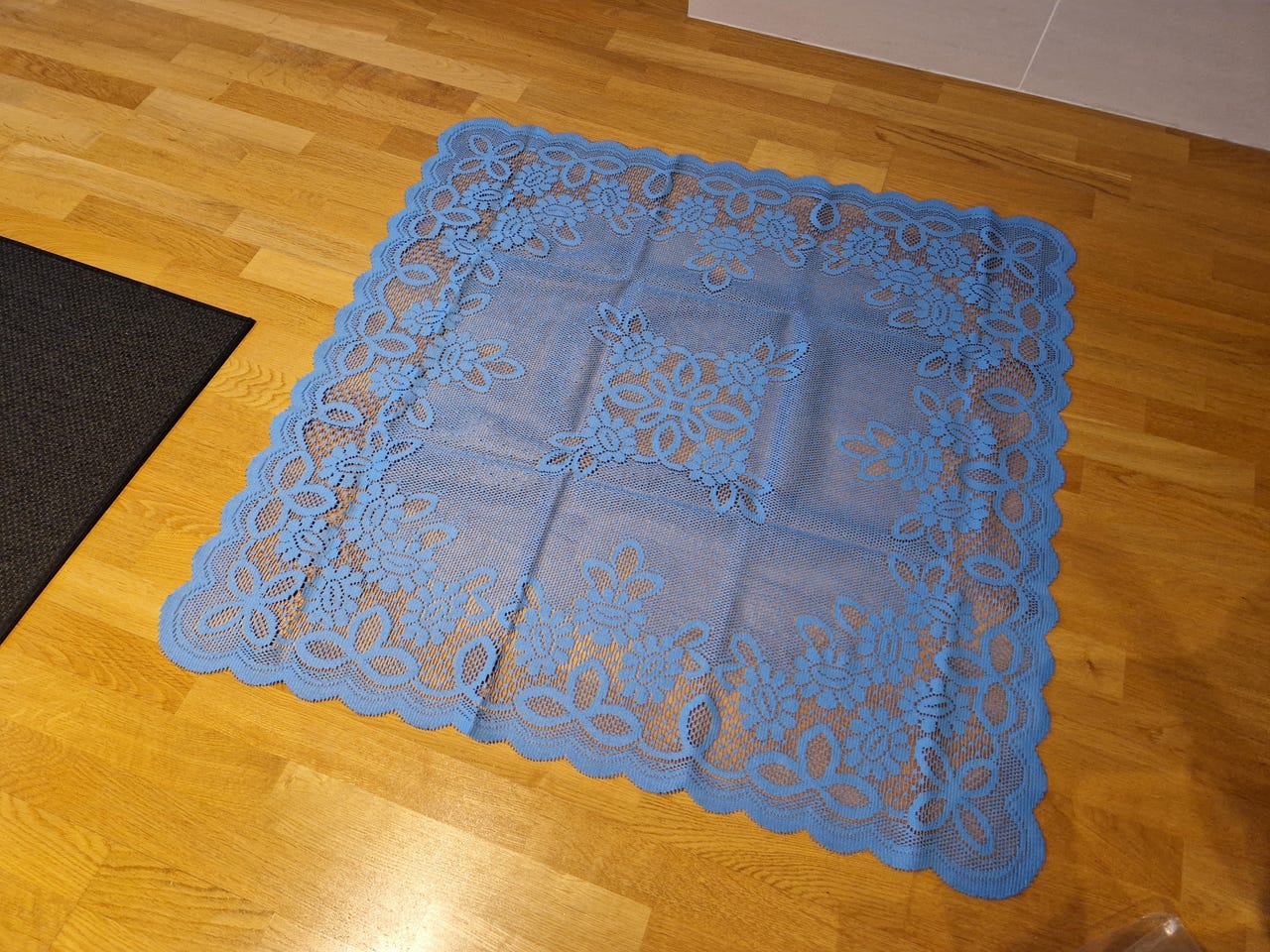 Sininen pöytäliina 99 x 99 cm