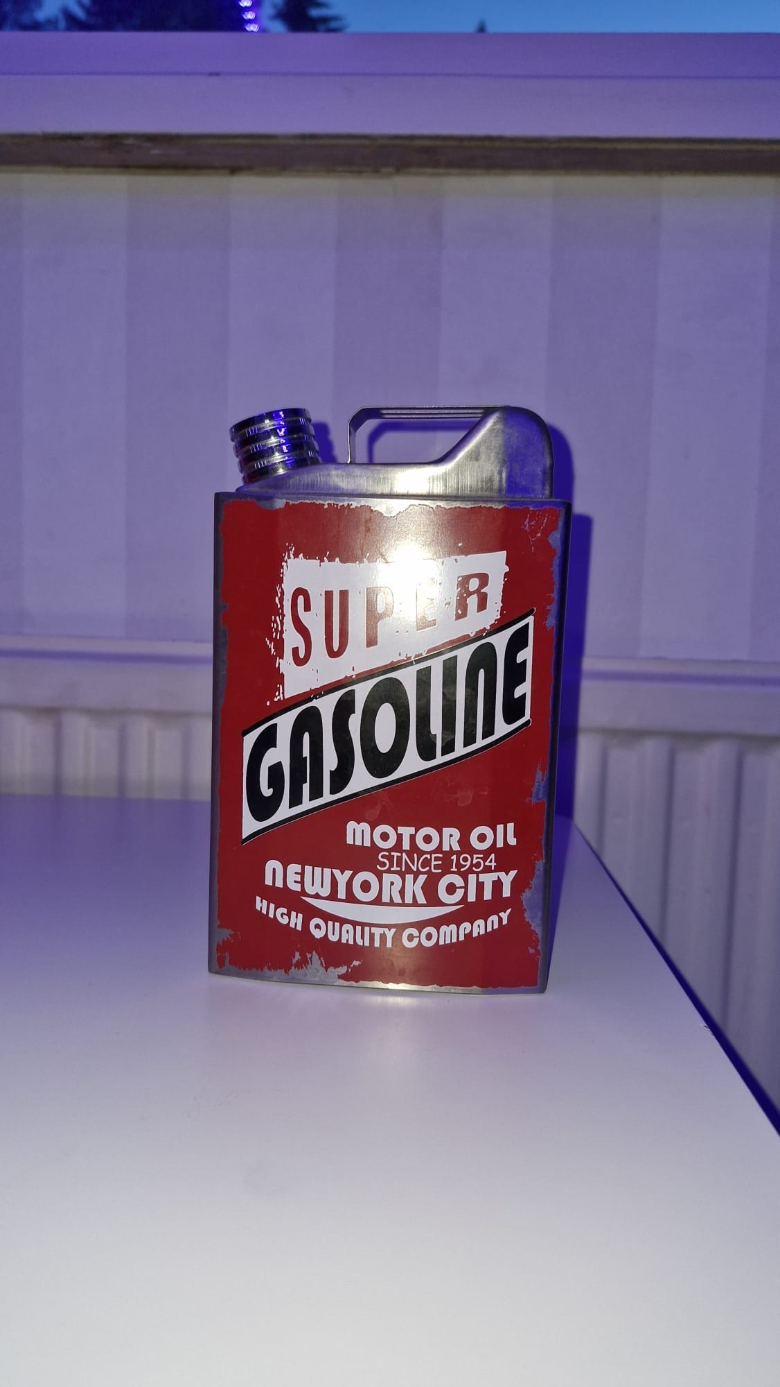 Super gasoline sisustuspullo