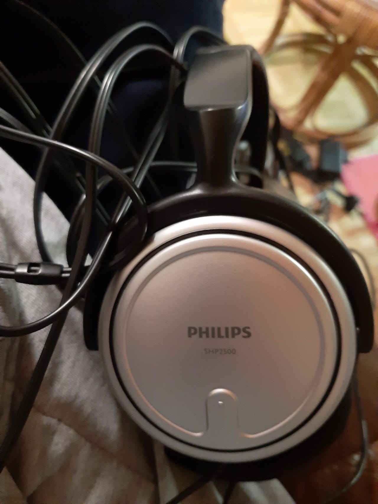 Philips aho 2500 kuulokkeet