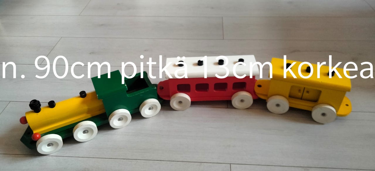 Iso puujuna