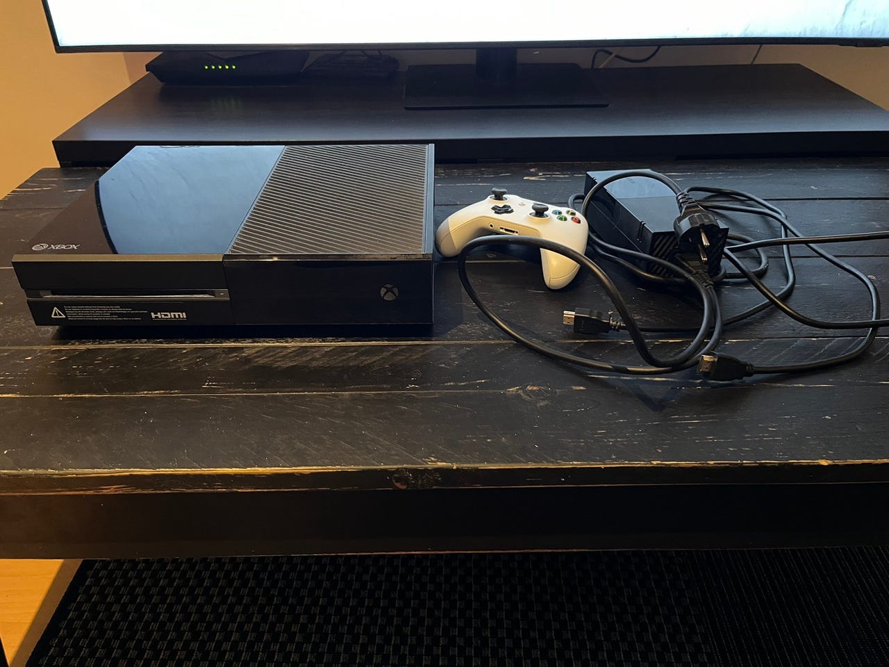 Xbox One + 1 ohjain | Tori
