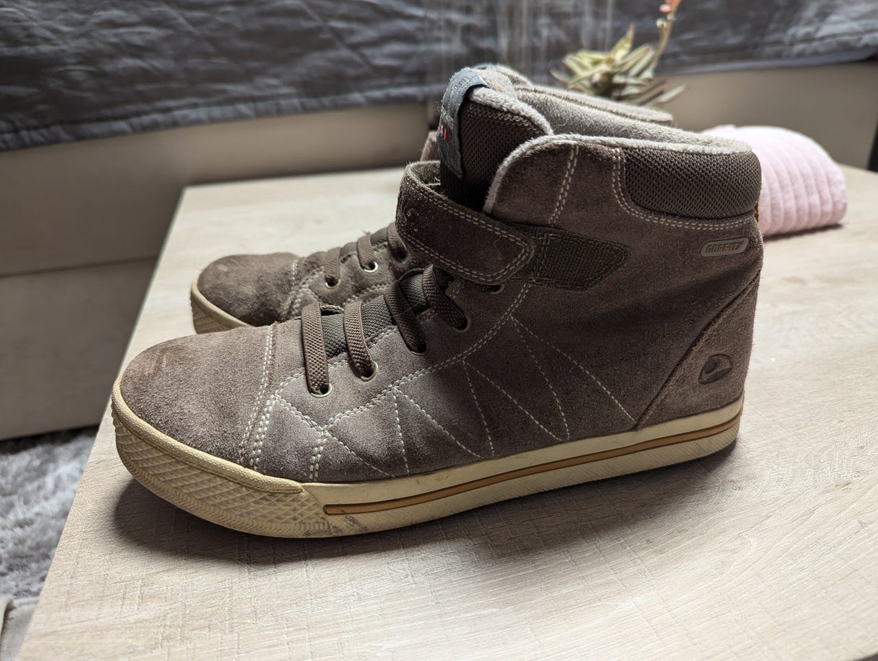 Lämpimät Viking gore-tex kengät