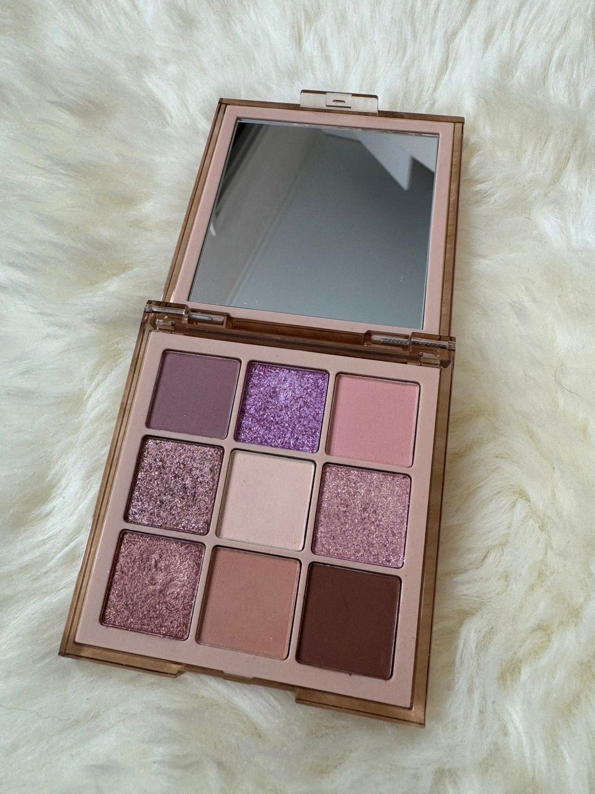 Huda Beauty Nude Light Paletti Tori