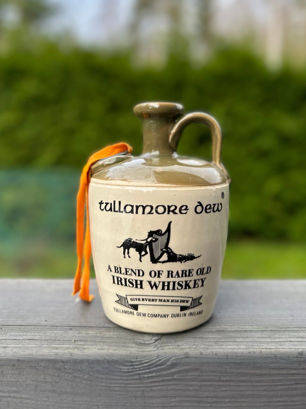 Tullamore Dew, tyhjä keraaminen pullo