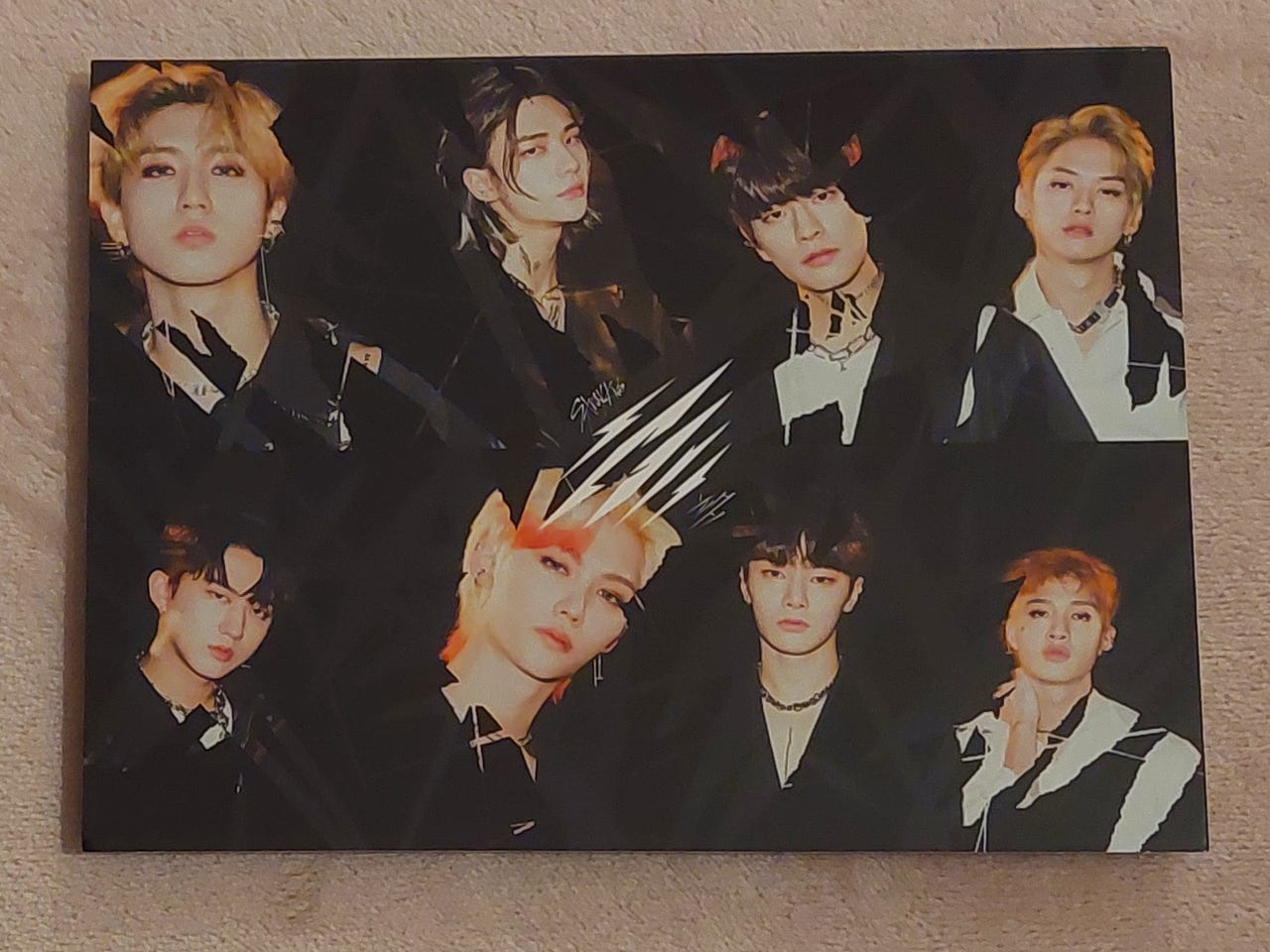 Stray Kids Scars Albumi CD Ja DVD Tori