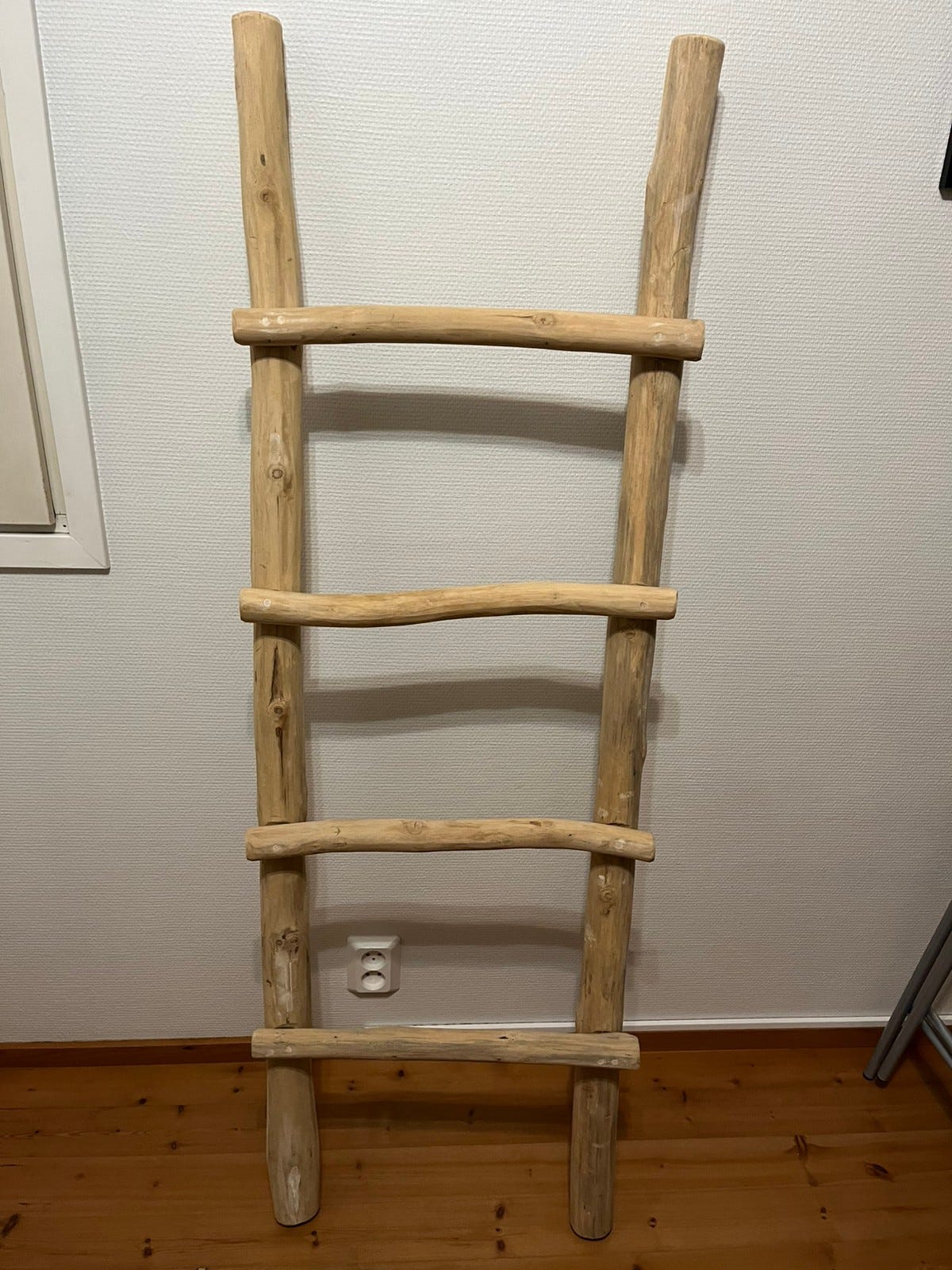 Sisustustikkaat