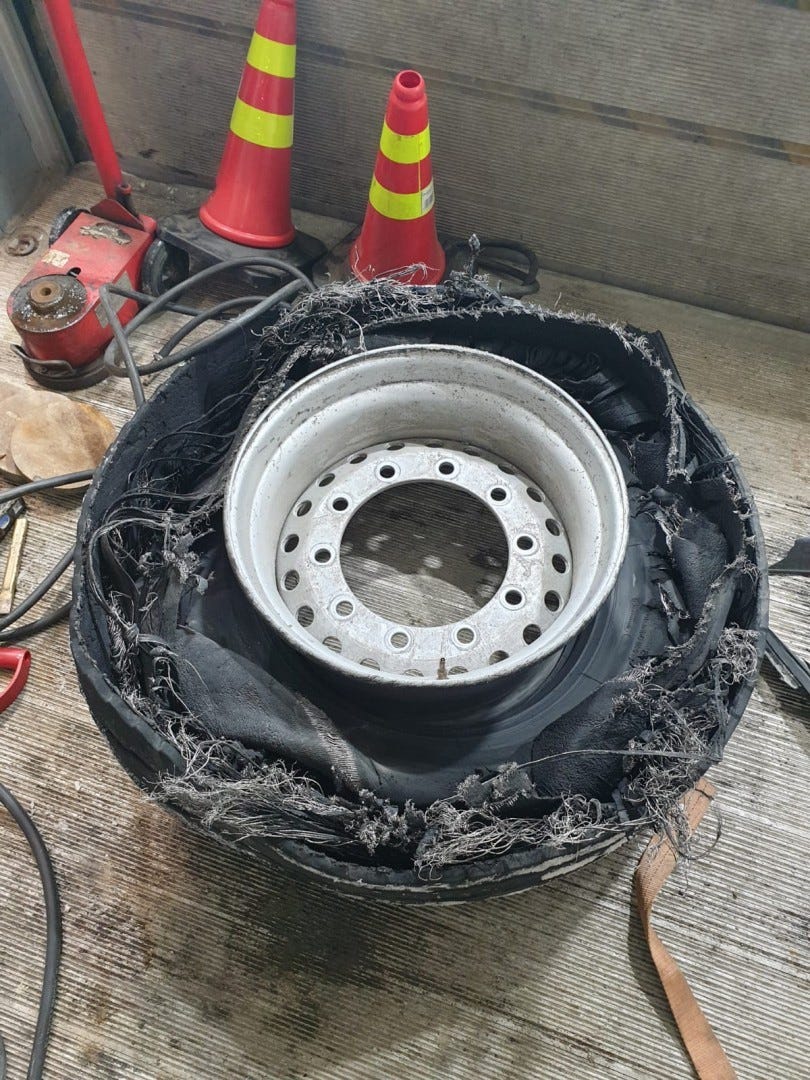 RENKAAN KORJAUS, RENKAAN PAIKKAUS, RENGAS PUHKI, PÄIVYSTYS 24/7
