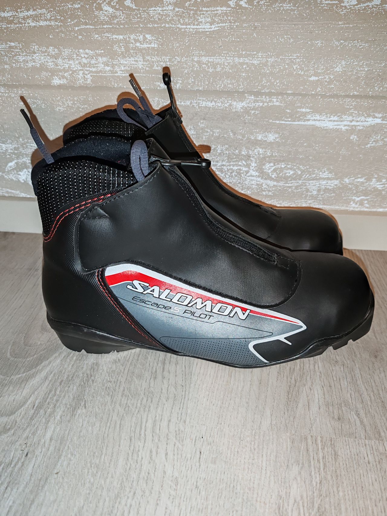 Salomon escape 5 pilot monot 38 Tori