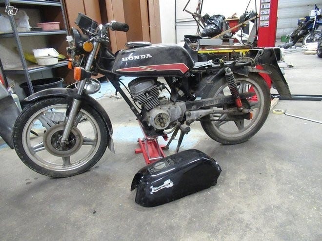 Honda CB125T Purkuosat