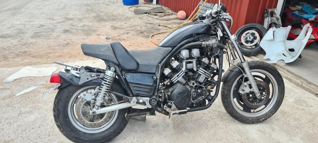 Yamaha vmax 1200 vm1989 tullut purkuun
