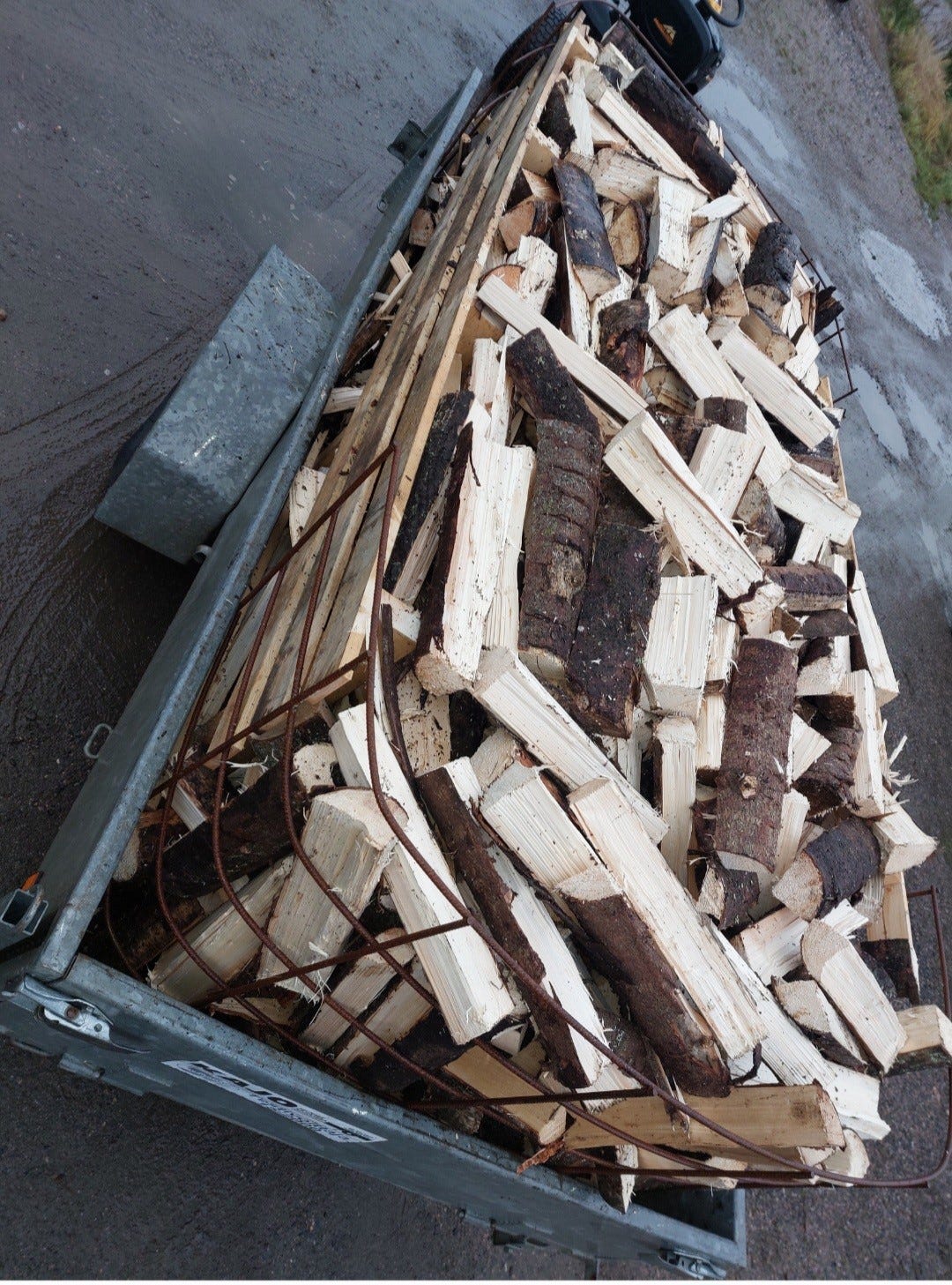 Klapi, klapia, polttopuu, polttopuuta, koivuklapia