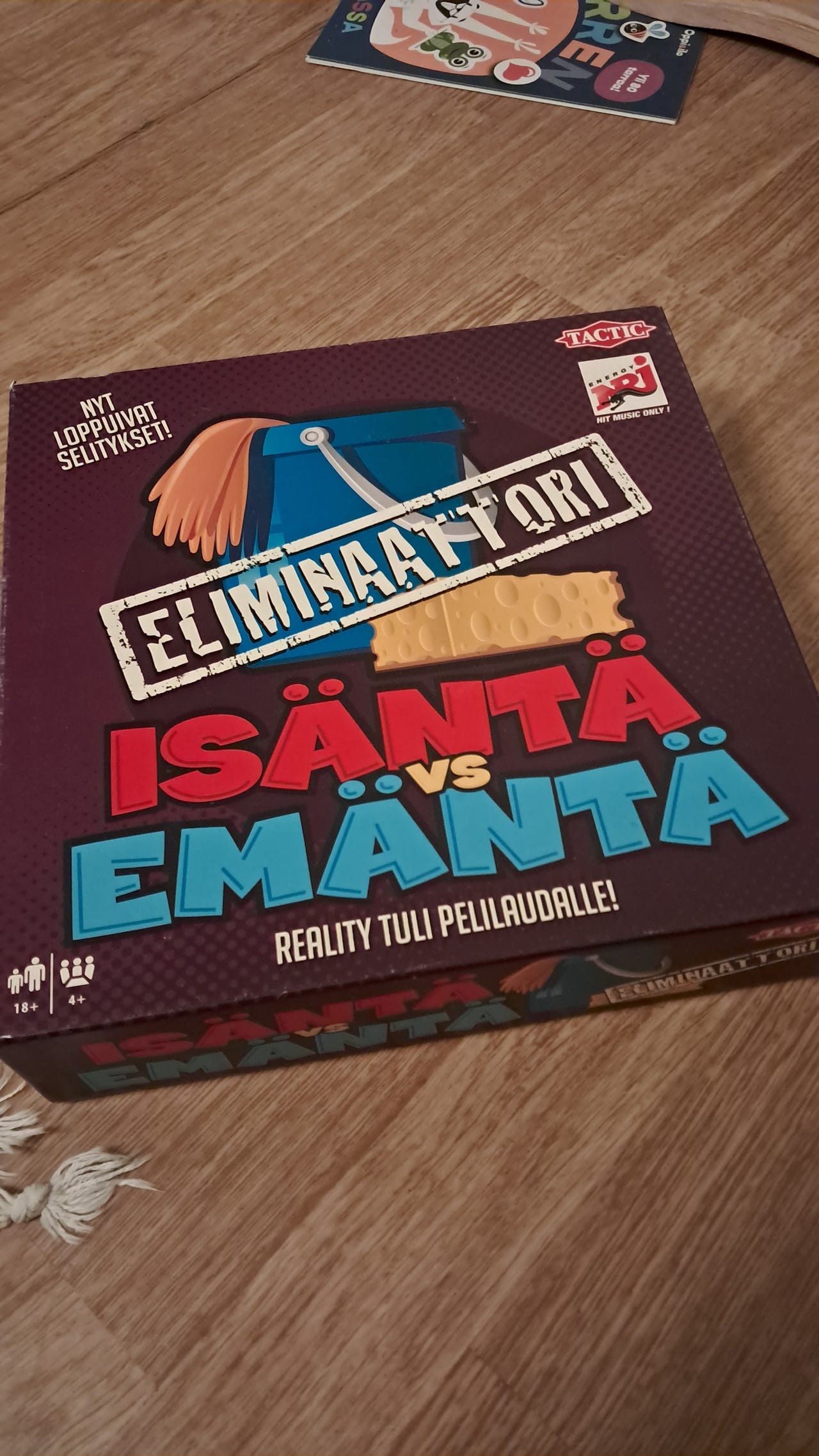 Isäntä vs emäntä lautapeli