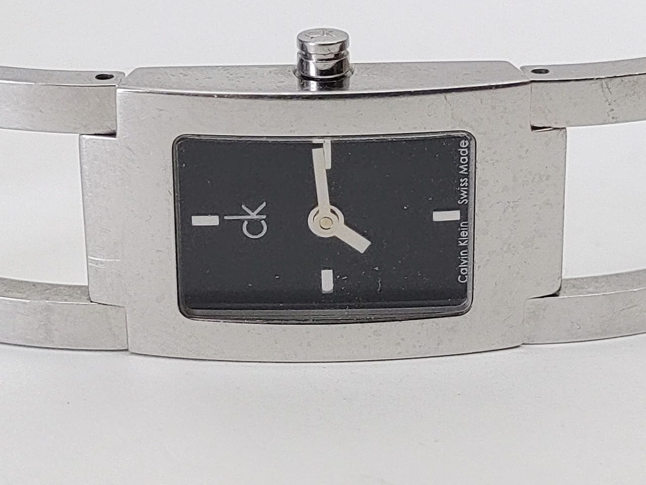 Calvin Klein rannekello, Swiss Made Tori