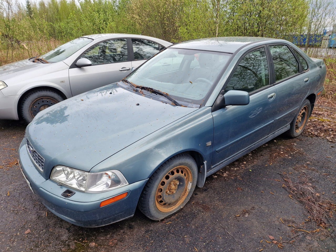 Volvo V/S40 osia