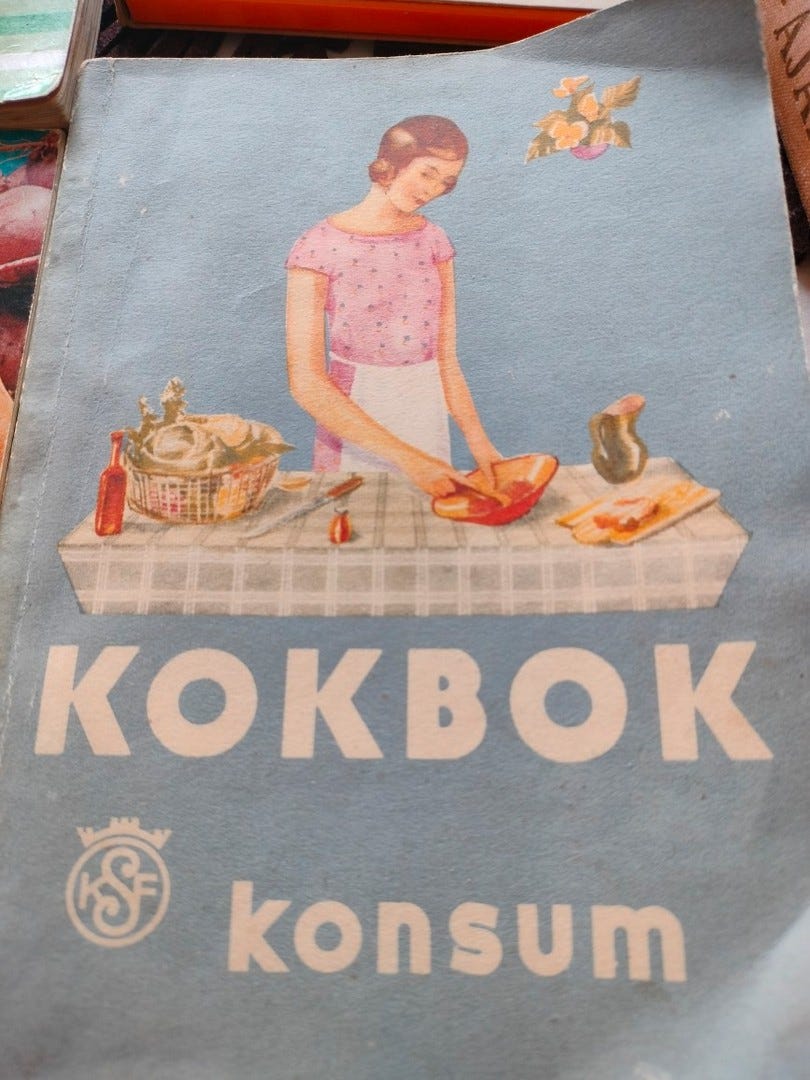 Keittokirjoja eri vuosilta