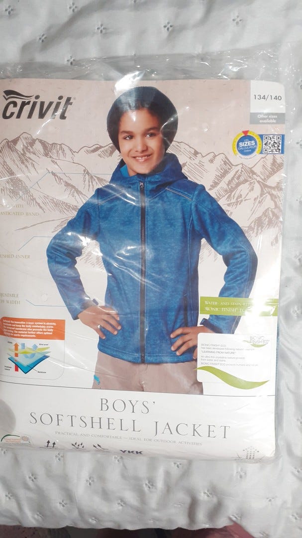 Uusi softshell takki koko 134/140